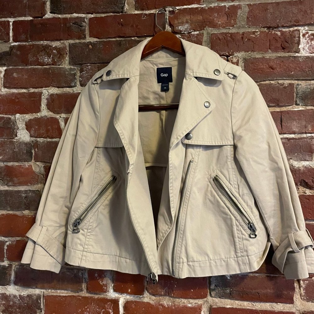 Gap special edition Vogue CFDA contest khaki moto cropped trench style jacket XS